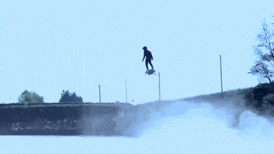 在光速進步中的科技水平進行對傳統(tǒng)理念的顛覆革命下，碳纖維將會像&ldquo;老前輩&rdquo;鋼鐵一樣得到廣泛的應(yīng)用，走入千千萬萬平民百姓的家