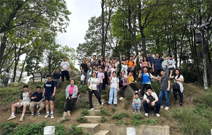 春風(fēng)十里，不如踏青有你&mdash;2026廣東博皓之帽峰山首爬   -8